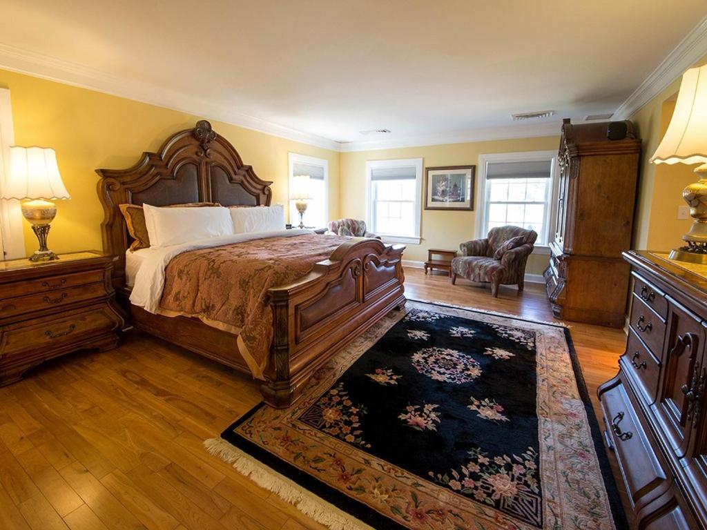Kingsbay Mansion And Vacation Rental Houses Marion Room photo