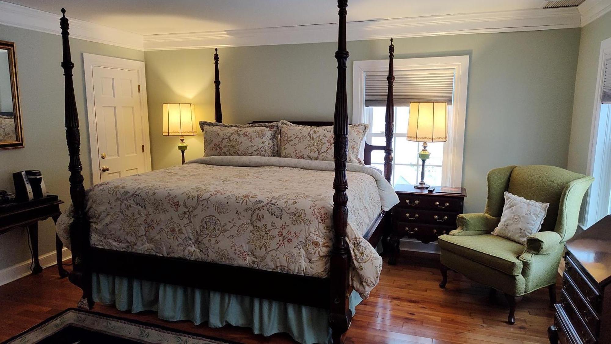 Kingsbay Mansion And Vacation Rental Houses Marion Room photo